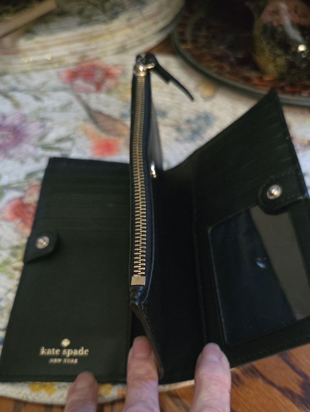 Kate Spade Wallet - Picture 3 of 8